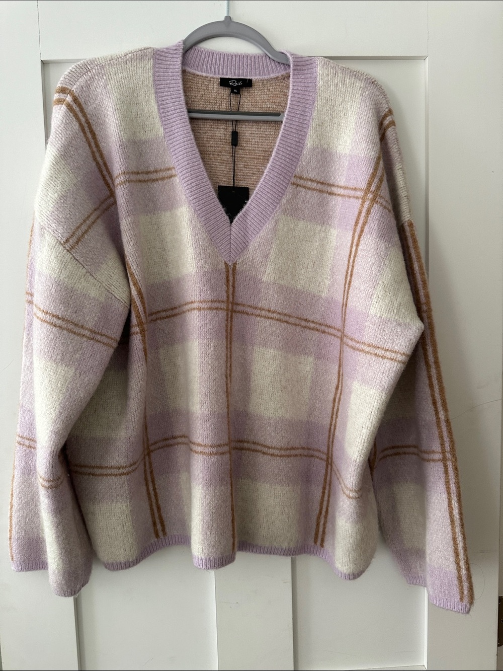 Cozy Plaid V-Neck Sweater in Lavender and Cream 08
